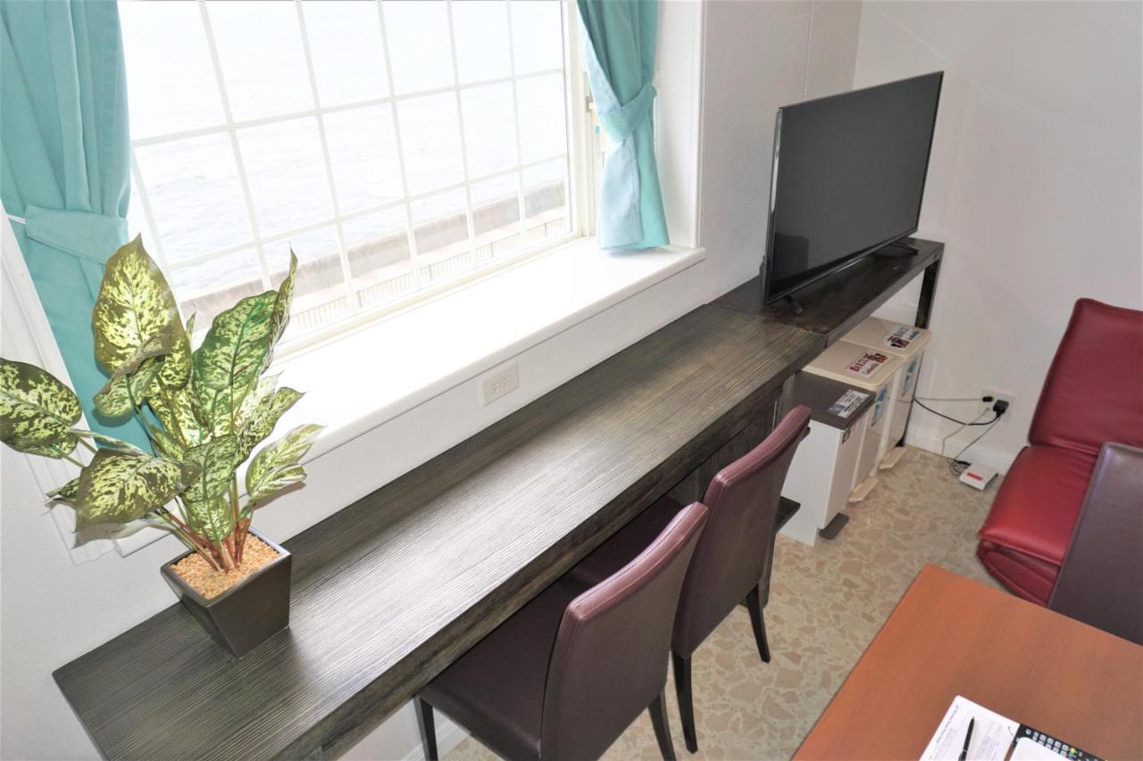 Hotel Okinawa Ocean Front Chatan Exterior foto