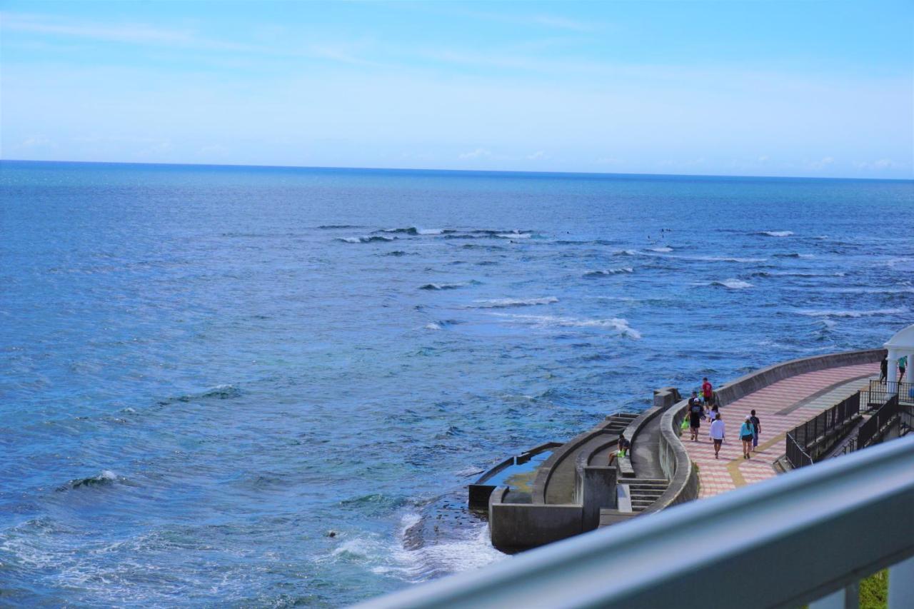 Hotel Okinawa Ocean Front Chatan Exterior foto