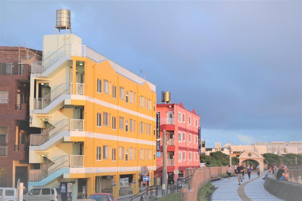 Hotel Okinawa Ocean Front Chatan Exterior foto